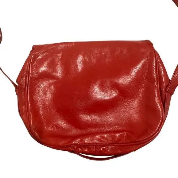 Gucci red leather gold hardware logo crossbody bag - Picture 10 of 14